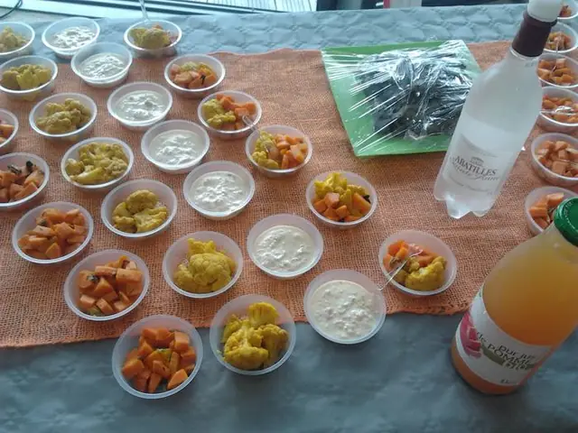 Buffet de petites verrines colorées